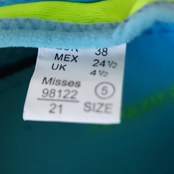 AIRWALK WATER SHOES SIZE 5 - Picture 3 of 5